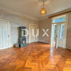 OPATIJA, CENTAR - unikatna povijesna vila površine 484m2 drugi red do mora