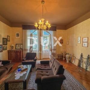 OPATIJA, CENTAR - unikatna povijesna vila površine 484m2 drugi red do mora