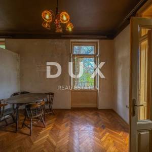 OPATIJA, CENTAR - unikatna povijesna vila površine 484m2 drugi red do mora