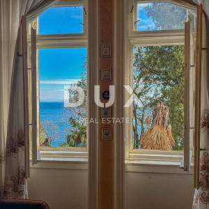 OPATIJA, CENTAR - unikatna povijesna vila površine 484m2 drugi red do mora