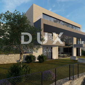 OPATIJA, CENTAR - zemljište 921m2, u centru Opatije s građevinskom dozvolom za vilu s bazenom, panoramski pogled na more