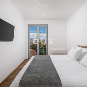 OPATIJA, CENTAR – zimski najam – prostrani apartman s pogledom na more, garažom i terasom