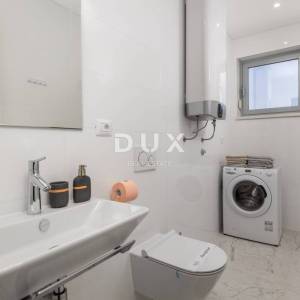 OPATIJA, CENTAR – zimski najam – prostrani apartman s pogledom na more, garažom i terasom