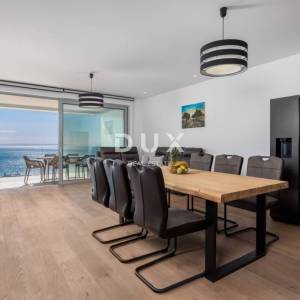 OPATIJA, CENTAR – zimski najam – prostrani apartman s pogledom na more, garažom i terasom