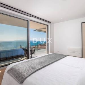 OPATIJA, CENTAR – zimski najam – prostrani apartman s pogledom na more, garažom i terasom
