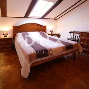OPATIJA - dio kuće s pogledom na more s 2 stana i 1 apartmanom
