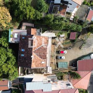 OPATIJA - dio kuće s pogledom na more s 2 stana i 1 apartmanom
