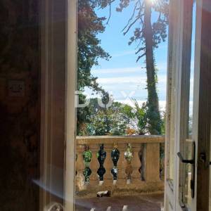 OPATIJA- dvoetažni stan u villi 2. RED DO MORA!!- 3S+DB +spremnik u suterenu- ukupno 294m2 