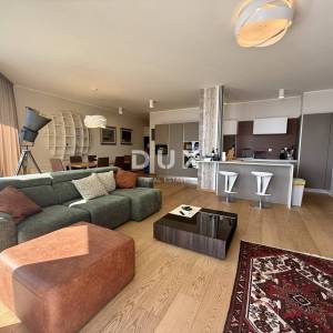 OPATIJA - Ekskluzivni penthouse na savršenoj lokaciji!