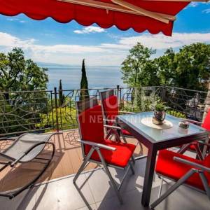 Opatija, etaža 140.08m2, 3s+db, 2 lođe + terasa, pogled na more 