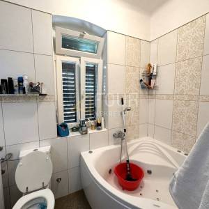 Opatija, etaža 91.92m2, 3s+db, terasa, okućnica, konoba