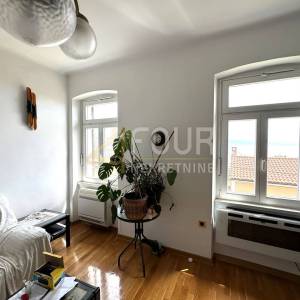 Opatija, etaža 91.92m2, 3s+db, terasa, okućnica, konoba