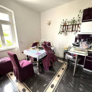 Opatija, etaža 91.92m2, 3s+db, terasa, okućnica, konoba