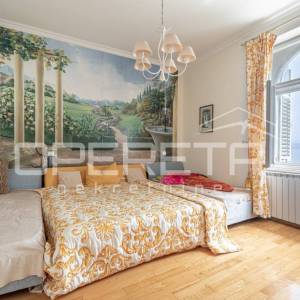 OPATIJA – etaža povijesne vile, 1. red do mora
