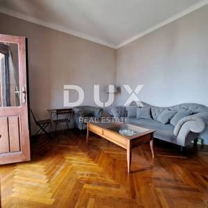 OPATIJA - etaža vile od 90 m2 s pogledom na more i pomoćnim objektom