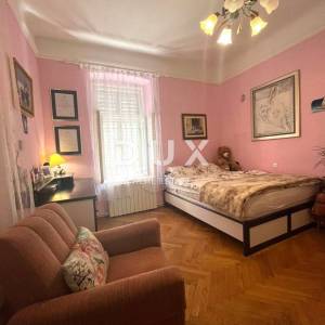 OPATIJA - Gospodski stan u samom srcu Opatije