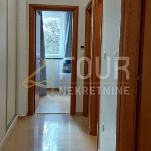 Opatija, Ičići, 109.30m2, 2s+db, lođa, namješten stan!