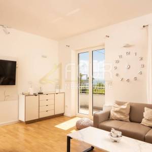 Opatija, Ičići, 2s+db, 75m2, balkon, pogled na more