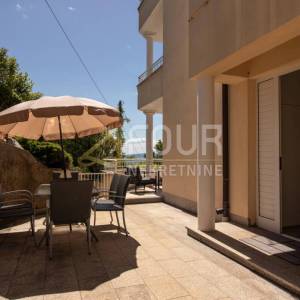 Opatija, Ičići, 2s+db, 75m2, balkon, pogled na more