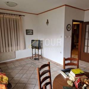 Opatija, Ičići, 78.38m2, stan + konoba, pogled na more