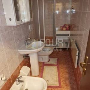 Opatija, Ičići, 78.38m2, stan + konoba, pogled na more