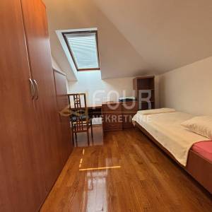 Opatija, Ičići, 92.18m2, dvoetažni stan, garaža