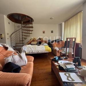 Opatija, Ičići, 92.18m2, dvoetažni stan, garaža