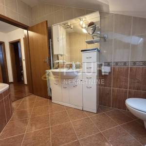Opatija, Ičići, 92.18m2, dvoetažni stan, garaža