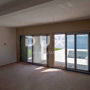 OPATIJA, IČIĆI, ANIČIĆI - ville 500m2 započeta gradnja (2 kom) s bazenom i panoramskim pogledom na more + okolić 2500m2