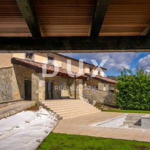 OPATIJA, IČIĆI, ANIČIĆI - ville 500m2 započeta gradnja (2 kom) s bazenom i panoramskim pogledom na more + okolić 2500m2