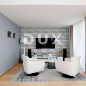 OPATIJA, IČIĆI - ekskluzivna vila 750m2 s 2 bazena i panoramskim pogledom na more + uređena okućnica 2375m2