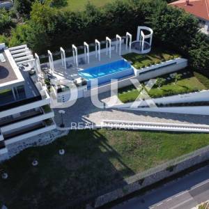 OPATIJA, IČIĆI - ekskluzivna vila 750m2 s 2 bazena i panoramskim pogledom na more + uređena okućnica 2375m2