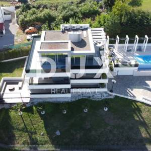 OPATIJA, IČIĆI - ekskluzivna vila 750m2 s 2 bazena i panoramskim pogledom na more + uređena okućnica 2375m2