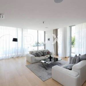 OPATIJA, IČIĆI - ekskluzivna vila 750m2 s 2 bazena i panoramskim pogledom na more + uređena okućnica 2375m2
