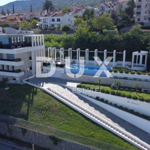 OPATIJA, IČIĆI - ekskluzivna vila 750m2 s 2 bazena i panoramskim pogledom na more + uređena okućnica 2375m2