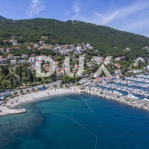 OPATIJA, IČIĆI - građevinsko zemljište s pogledom samo 300 metara od plaže na mirnoj lokaciji