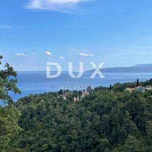 OPATIJA, IČIĆI - građevinsko zemljište za vilu s bazenom blizu Opatije s građevinskom dozvolom, pogled na more