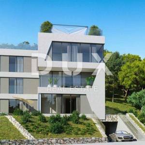 OPATIJA, IČIĆI- građevinsko zemljište 640m2 s građevinskom dozvolom i s pogledom na more za obiteljsku kuću/ villu/ apartmane/ ...