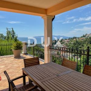 OPATIJA, IČIĆI – jedinstvena etaža u mediteranskoj kući novije gradnje s prekrasnim pogledom na more