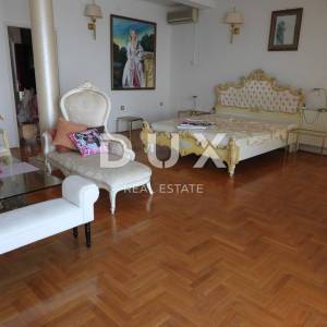 OPATIJA, IČIĆI - Kuća / villa samostojeća sa sobama i apartmanima 691m2