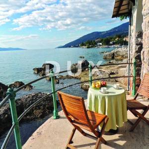 OPATIJA, IČIĆI - Luksuzan stan s vlastitom plažom, za dugoročni najam