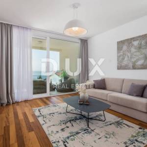 OPATIJA, IČIĆI – moderan stan s krovnim bazenom u novogradnji s pogledom na more