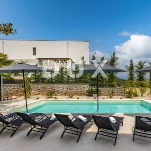 OPATIJA, IČIĆI - NOVO - stan 135m2 za dugoročni najam, bazen, terasa, panoramski pogled na more