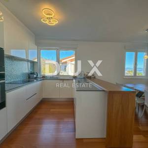OPATIJA, IČIĆI - penthouse od 165m2 s panoramskim pogledom na more, bazen