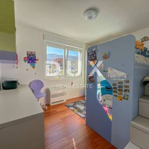OPATIJA, IČIĆI - penthouse od 165m2 s panoramskim pogledom na more, bazen