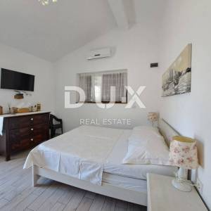 OPATIJA, IČIĆI - penthouse s panoramskim pogledom i dvorišnom zgradom