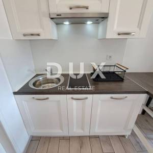 OPATIJA, IČIĆI - penthouse s panoramskim pogledom i dvorišnom zgradom