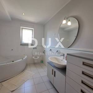OPATIJA, IČIĆI - penthouse s panoramskim pogledom i okućnicom