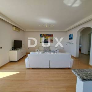 OPATIJA, IČIĆI - penthouse s panoramskim pogledom i okućnicom