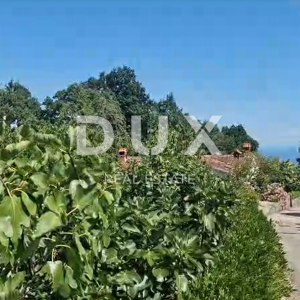 OPATIJA, IČIĆI, POLJANE- građevinsko zemljište 1333m2 + stara kuća 85m2 s pogledom na more za obiteljsku kuću/ villu/ apartmane...